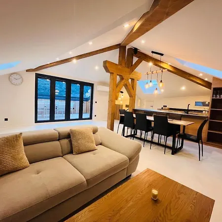Cozy Duplex - Ideal For Families *